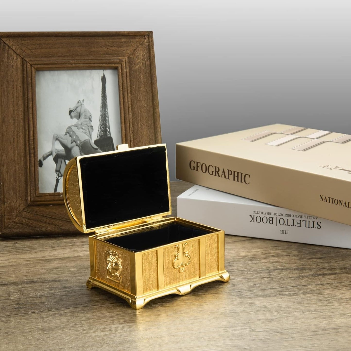 3.9Inch Vintage Golden Treasure Box Jewelry Trinket Box Organizer Keepsake Ring Earrings Box Chest for Valentine Wedding Christmas Birthday Gift