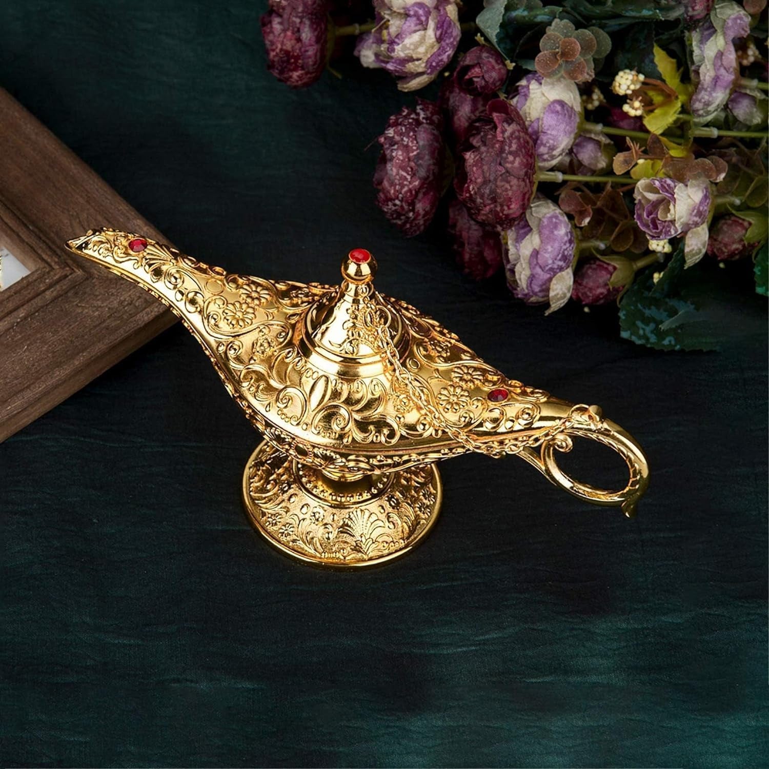 Vintage Aladdin Legend Lamp Magic Genie Wishing Light Pot Classic Costume Props Lamp Home Tabletop Decor Crafts Display for Home Birthday Gift Wedding Christmas (Gold)
