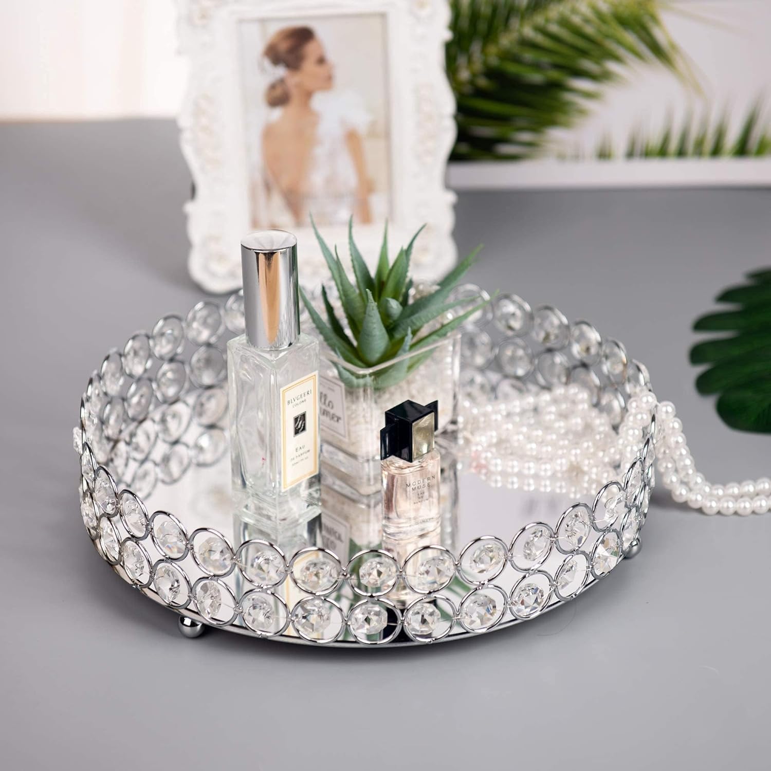 Crystal Perfume Makeup Tray Fragrance Cosmetic Vanity Tray Jewelry Trinket Display Organizer Mirrored Decorative Tray Skin Care Tray for Dresser Home Deco Birthday Gift(Round 10" Inch) (Silver)