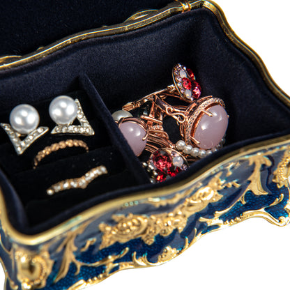 Feyarl Tiny Vintage Jewelry Box, 3,5x2,3x1,57 pouces Organisateur de bibelots pour boucles d'oreilles et bagues, cadeau souvenir pour Noël et la Saint-Valentin