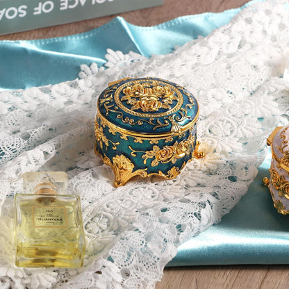 Elegant Jewelry Box featuring a refined engraved design and charming appearance as a thoughtful gift option
